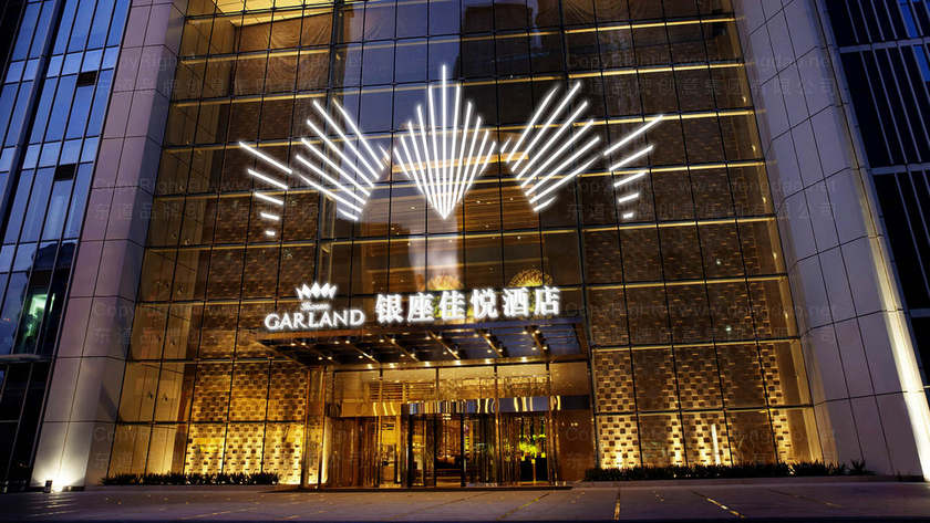 防盗门logo必须严肃是误区？现代设计如何平衡专业与亲和？