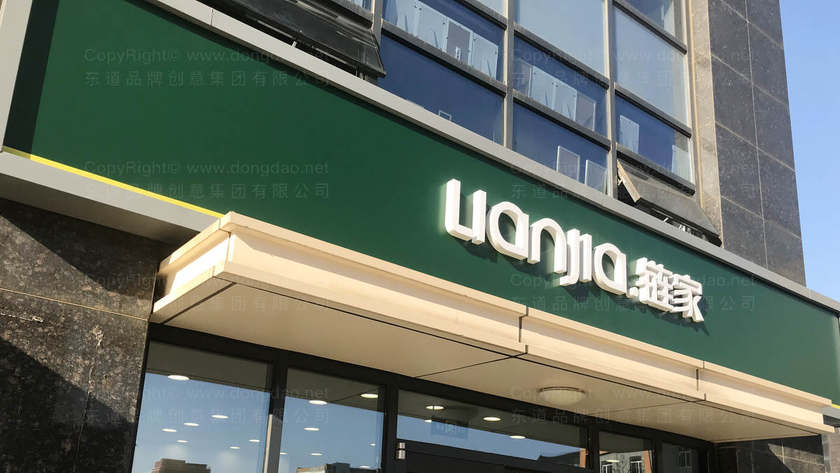 logo元素越多越专业是常见误解吗？现代logo设计的核心标准是什么？