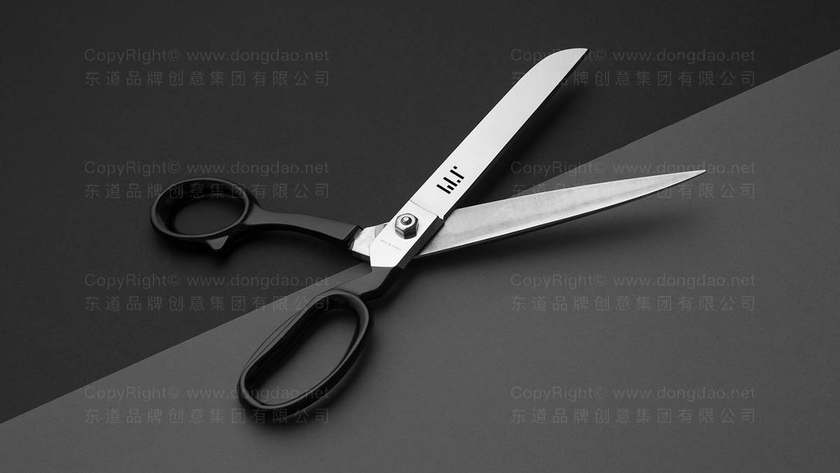 男裤logo设计是什么？它对品牌识别度有何具体影响？