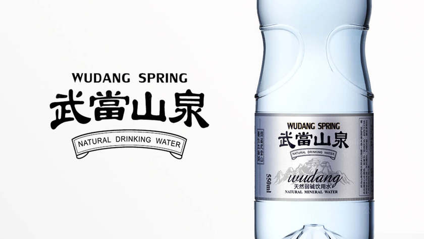 如何实现包装设计背面的优化？
