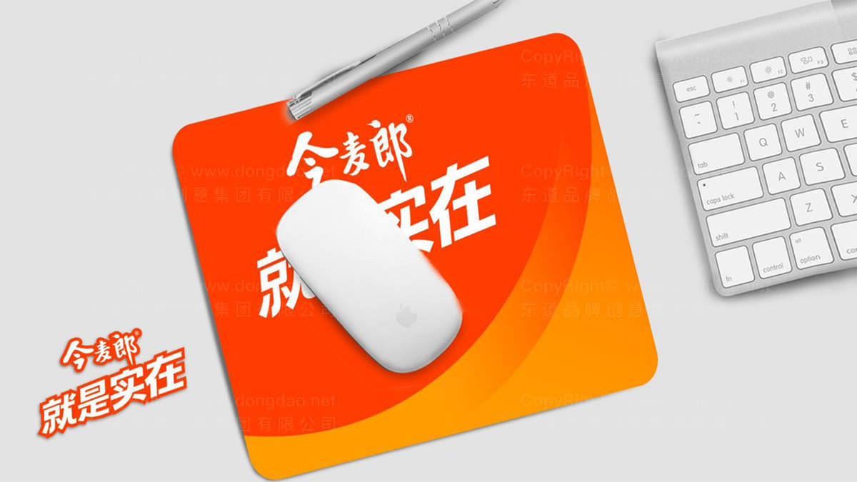 帽子包装设计用什么风格的插画合适？