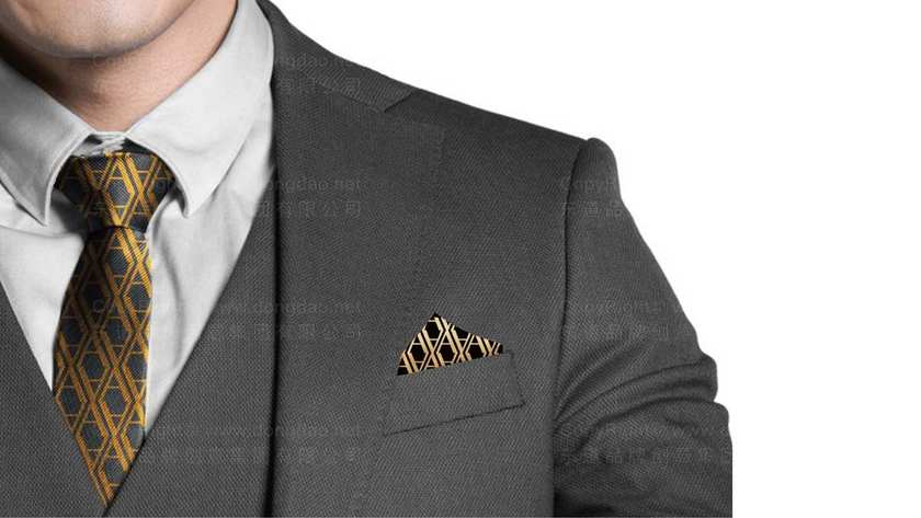 服装画册设计中的模特造型与产品摆放对销售转化有什么具体影响？如何优化这些视觉要素？