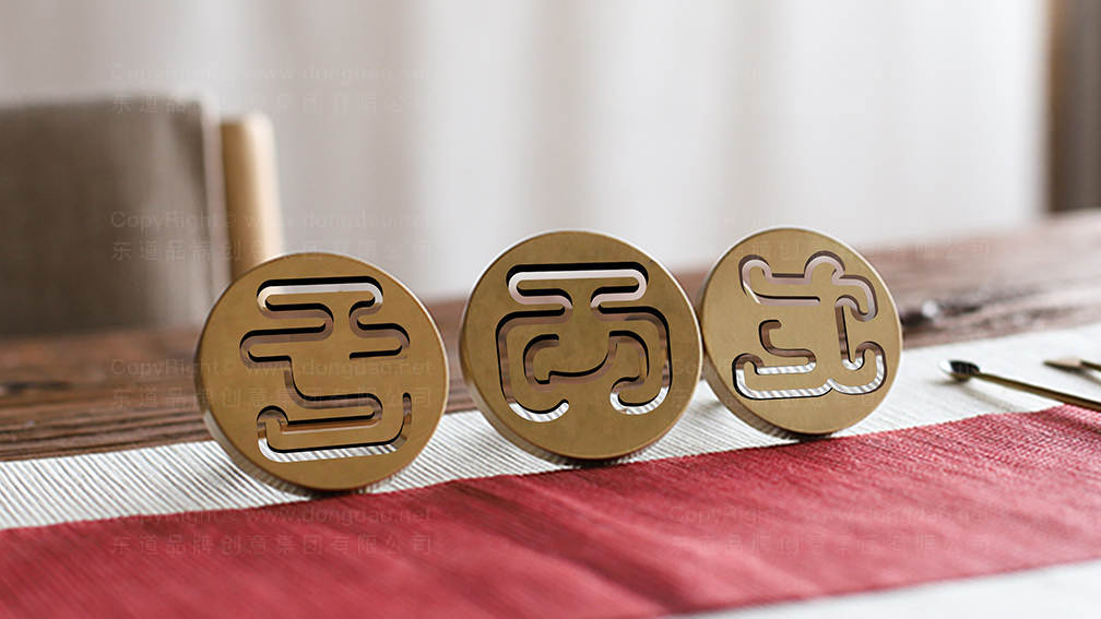 折叠床画册只需展示外观？如何通过结构设计清晰说明功能与用法？