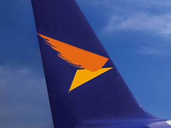 鹰联航空公司logo设计、vi设计应用场景_7